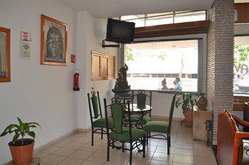 Hotel Costa Brava Guadalajara Bagian luar foto